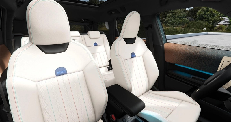 MINI Countryman cena 209900 przebieg: 5, rok produkcji 2024 z Zawidów małe 11
